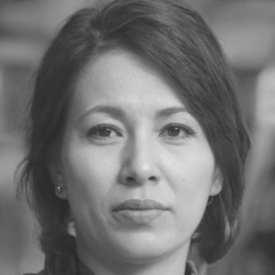 Portrait professionnel de Céleste Moreau, directrice de l'analyse financière